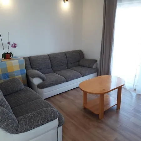 With Parking Space Tkon, Pasman - 19127 ツコン