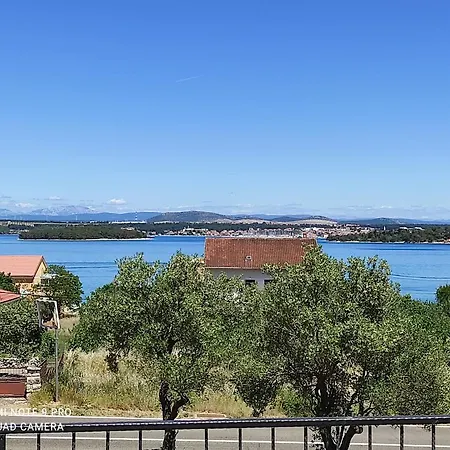 With Parking Space Tkon, Pasman - 19127 * ツコン