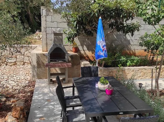 아파트 With Parking Space - Pasman - 19127