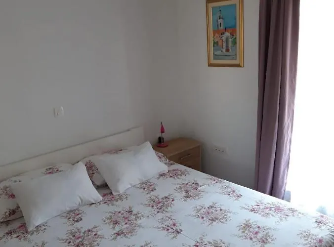 With Parking Space - Pasman - 19127 Apartamento Tkon