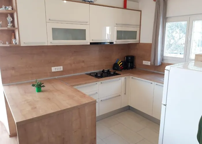 With Parking Space - Pasman - 19127 Apartamento