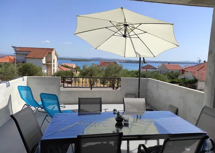 With Parking Space - Pasman - 19127 Apartamento
